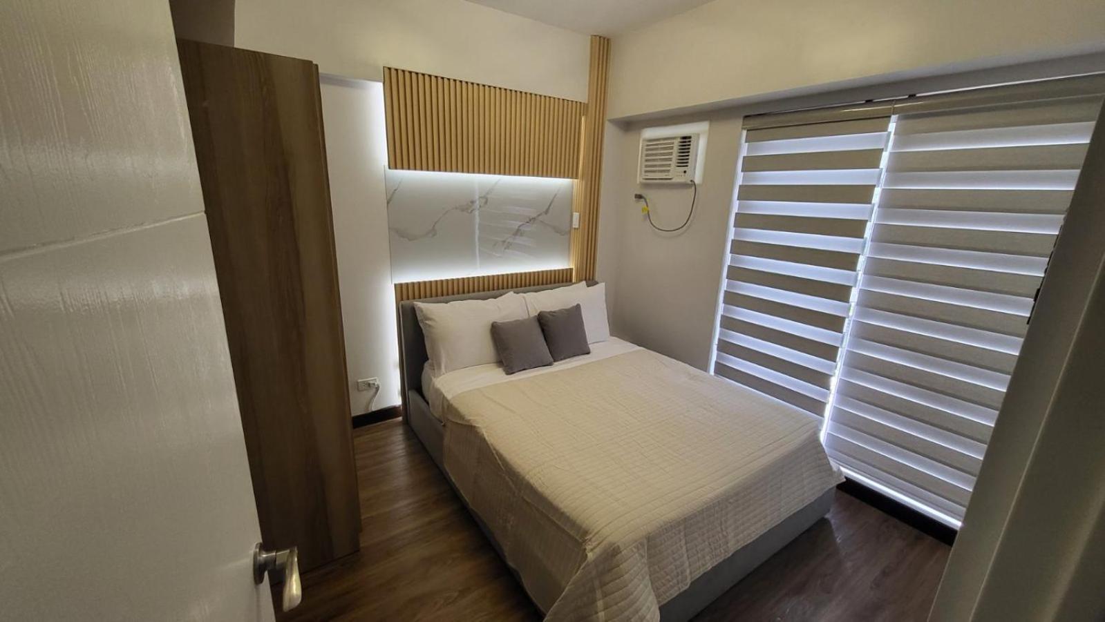 The Atherton- Spacious Modern Condo Unit In Paranaque Near The Airport, Makati, Bgc And Highways Paranaque City Exterior photo
